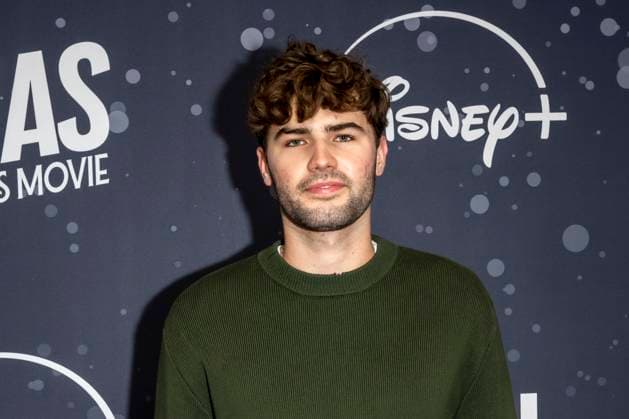 November 10, 2025, New York, United States: Mattias Ferrell attends Disney+ s A Very Jonas Christmas Movie New York Premiere at New York City Center. New York United States - ZUMAs197 20251110_aaa_s197_379 Copyright: xRonxAdarx