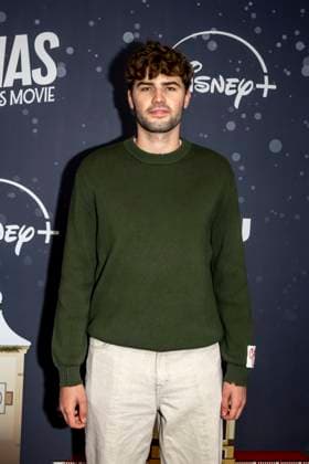 November 10, 2025, New York, United States: Mattias Ferrell attends Disney+ s A Very Jonas Christmas Movie New York Premiere at New York City Center. New York United States - ZUMAs197 20251110_aaa_s197_383 Copyright: xRonxAdarx
