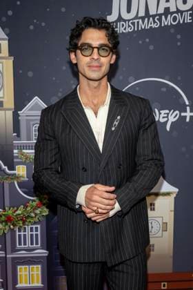 November 10, 2025, New York, United States: Joe Jonas attends Disney+ s A Very Jonas Christmas Movie New York Premiere at New York City Center. New York United States - ZUMAs197 20251110_aaa_s197_431 Copyright: xRonxAdarx