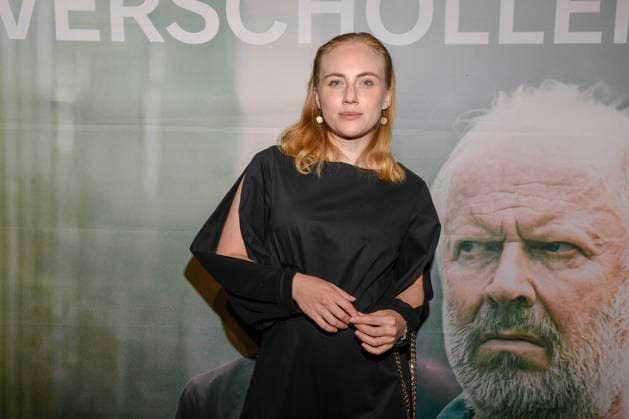 abb Verschollen- Elisa Schlott Schauspielerin bei der Preview des neuen investigativen ARD Spielfilms VERSCHOLLEN von Autor & Regisseur Daniel Harrich im ARD Hauptstadtstudio am 10.11.2025 in Berlin Berlin Deutschland