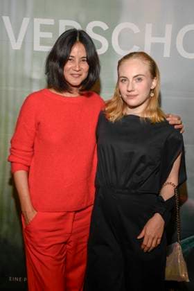 abb Verschollen- Luka Omoto und Elisa Schlott Schauspielerinen bei der Preview des neuen investigativen ARD Spielfilms VERSCHOLLEN von Autor & Regisseur Daniel Harrich im ARD Hauptstadtstudio am 10.11.2025 in Berlin Berlin Deutschland