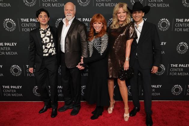 10 November 2025 - Beverly Hills, California - Pablo Castelblanco, Rex Linn, Reba McEntire, Melissa Peterman, Tokala Black Elk. The 2025 Annual Paley Honors Fall Gala held at The Beverly Hilton. Beverly Hills USA - ZUMAa123 20251110_zaa_a123_019 Copyright: xADx