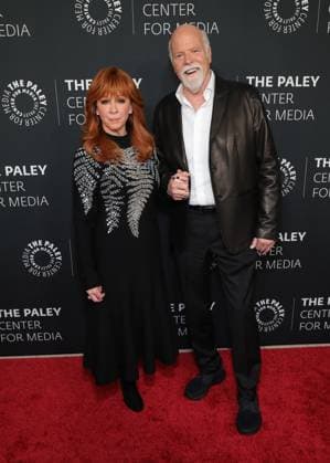 10 November 2025 - Beverly Hills, California - Reba McEntire, Rex Linn. The 2025 Annual Paley Honors Fall Gala held at The Beverly Hilton. Beverly Hills USA - ZUMAa123 20251110_zaa_a123_023 Copyright: xADx