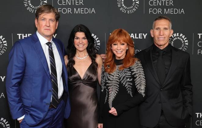10 November 2025 - Beverly Hills, California - Bill Lawrence, Maureen J. Reidy, Reba McEntire, Ynon Kreiz. The 2025 Annual Paley Honors Fall Gala held at The Beverly Hilton. Beverly Hills USA - ZUMAa123 20251110_zaa_a123_098 Copyright: xADx