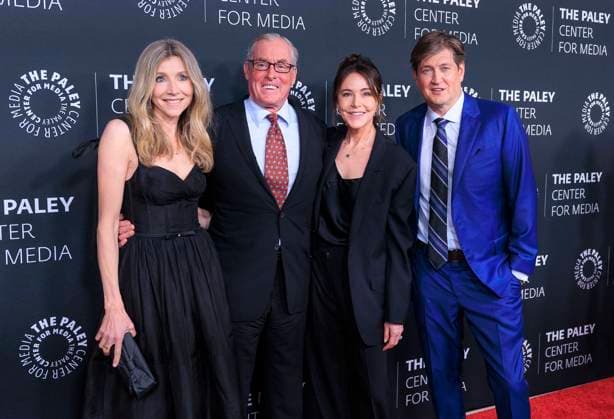 November 10, 2025, Beverly Hills, California, USA: Sarah Chalke, John C. McGinley, Christa Miller and Bill Lawrence on the red carpet of the 2025 Paley Honors Fall Gala held on Monday November 10, 2025 at the Hilton Hotel in Beverly Hills, California. JAVIER ROJAS PI Beverly Hills USA - ZUMAp124 20251110_zaa_p124_170 Copyright: xJavierxRojasx