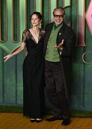 Emilie Livingston and Jeff Goldblum attends Wicked: For Good European Premiere at Cineworld Leicester Square in London, England. UK. Monday 10th November 2025 Copyright: xJamesxWarrenx adzj8089