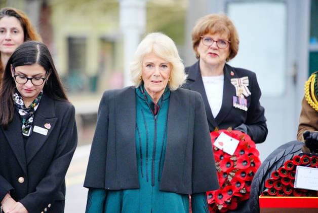 Queen Camilla attends Poppies to Paddington initiative in London, 11 November 2025 Queen Camilla at Chippenham train station in Wiltshire, as part of the Great Western Railway Poppies to Paddington event to mark Armistice Day. Picture date: Tuesday November 11, 2025., Credit:Ben Birchall Avalon London, United Kingdom  Copyright: xBenxBirchallx xAvalonx 1051829147