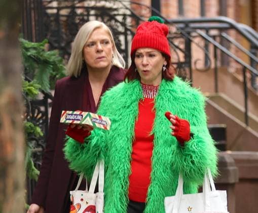 Carrie Preston and Molly Price are seen filming at the Elsbeth set in Downtown, Manhattan Featuring: Carrie Preston and Molly Price Where: New York City, New York, United States When: 10 Nov 2025 Credit: Jose Perez INSTARimages EDITORIAL USE ONLY. NOT FOR USE BY NEWSPAPERS BASED IN THE UK. Copyright: xx instar55261445