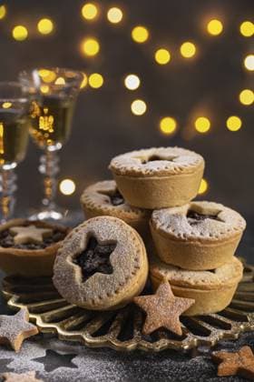 Food, Hausgemachte Fruchthackfleischkuchen zu Weihnachten Food, Christmas homemade fruit mince pies Copyright: imageBROKER AnnaxShepulova ibxiqx15577556.jpg
