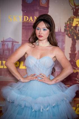 The Family Plan 2 World Premiere - Arrivals LONDON, UNITED KINGDOM - NOVEMBER 11: Zoe Colletti attends The Family Plan 2 World Premiere at the Curzon Mayfair on November 11, 2025 Loredana Sangiuliano Anadolu London United Kingdom. Editorial use only. Please get in touch for any other usage.  Copyright: x2025xAnadoluxLoredanaxSangiulianox