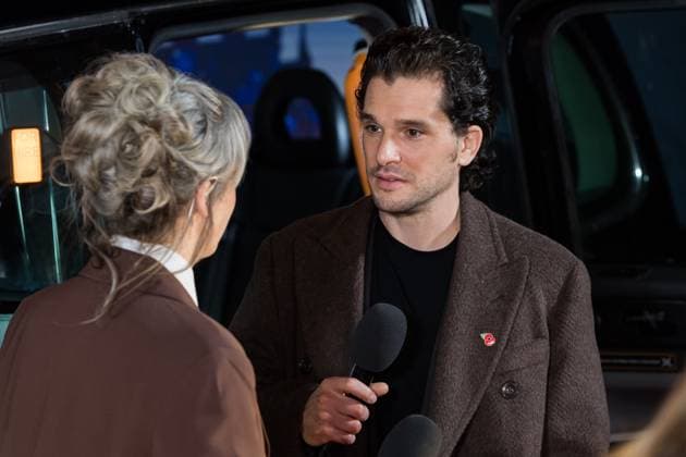 November 11, 2025, London, England, United Kingdom: KIT HARINGTON gives an interview as he attends the World Premiere of The Family Plan 2 at Curzon Mayfair in London. London United Kingdom - ZUMAs371 20251111_zip_s371_028 Copyright: xWiktorxSzymanowiczx