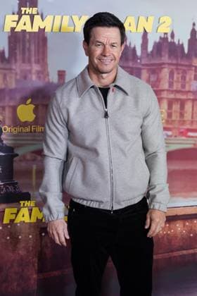 November 11, 2025, London, England, United Kingdom: MARK WAHLBERG attends the World Premiere of The Family Plan 2 at Curzon Mayfair in London. London United Kingdom - ZUMAs371 20251111_zip_s371_047 Copyright: xWiktorxSzymanowiczx