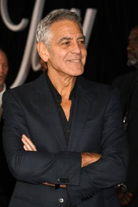 LOS ANGELES, CA- NOVEMBER 11: George Clooney at the Los Angeles premiere of Netflix s Jay Kelly at The Egyptian Theatre Hollywood on November 11, 2025 in Los Angeles, California. Copyright: xJeffreyxMayerx