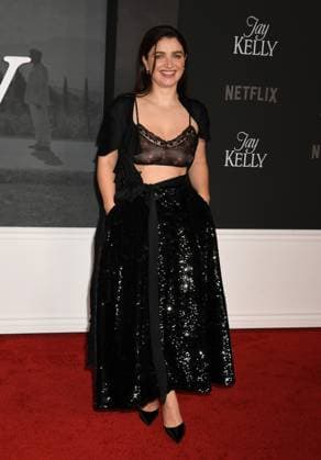 LOS ANGELES, CA- NOVEMBER 11: Eve Hewson at the Los Angeles premiere of Netflix s Jay Kelly at The Egyptian Theatre Hollywood on November 11, 2025 in Los Angeles, California. Copyright: xJeffreyxMayerx