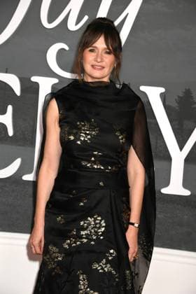 LOS ANGELES, CA- NOVEMBER 11: Emily Mortimer at the Los Angeles premiere of Netflix s Jay Kelly at The Egyptian Theatre Hollywood on November 11, 2025 in Los Angeles, California. Copyright: xJeffreyxMayerx