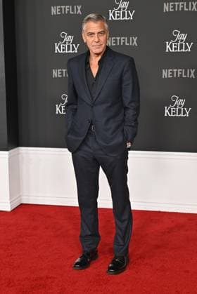 ˜Jay Kelly™ LA Premiere George Clooney arriving to the Los Angeles premiere of Jay Kelly at the Egyptian Theatre on November 11, 2025 in Hollywood, Ca. Hollywood Egyptian Theatre California USA Copyright: xLisaxOConnor xAFF-USA.COMx