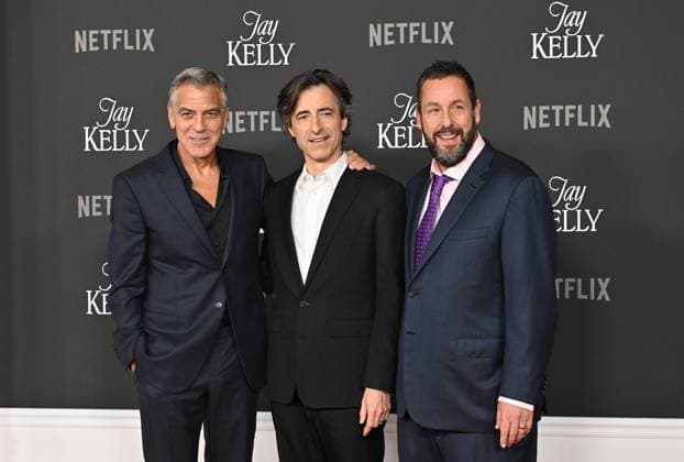 ˜Jay Kelly™ LA Premiere George Clooney, Noah Baumbach and Adam Sandler arriving to the Los Angeles premiere of Jay Kelly at the Egyptian Theatre on November 11, 2025 in Hollywood, Ca. Hollywood Egyptian Theatre California USA Copyright: xLisaxOConnor xAFF-USA.COMx