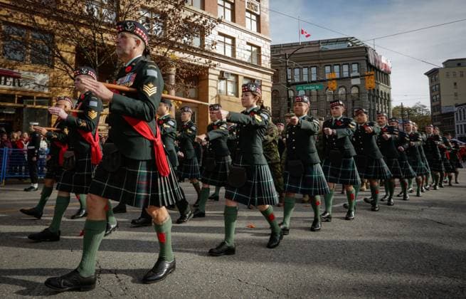 (251111) -- VANCOUVER, Nov. 11, 2025 -- Canadian soldiers march during a Remembrance Day ceremony in Vancouver, British Columbia, Canada, Nov. 11, 2025. (Photo by Liang Sen Xinhua) CANADA-VANCOUVER-REMEMBRANCE DAY LinxWei 