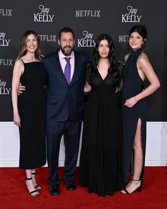 November 11, 2025, Hollywoood, California, USA: American actor and comedian ADAM SANDLER, American actress and former model JACKIE SANDLER, SADIE SANDLER and SUNNY SANDLER attend Los Angeles red carpet premiere of Jay Kelly Hollywoood USA - ZUMAb173 20251111_aap_b173_018 Copyright: xBillyxBennightx
