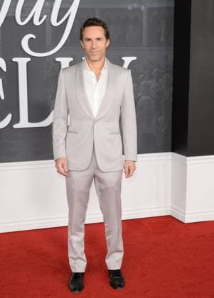 Jay Kelly LA Premiere - Los Angeles, USA LOS ANGELES, USA. November 11, 2025: Alessandro Nivola at the LA premiere for Netflix s Jay Kelly at the Egyptian Theatre. Los Angeles CA USA  Copyright: xPaulxSmith Featureflashx