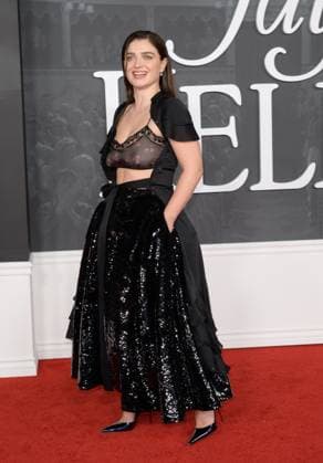 Jay Kelly LA Premiere - Los Angeles, USA LOS ANGELES, USA. November 11, 2025: Eve Hewson at the LA premiere for Netflix s Jay Kelly at the Egyptian Theatre. Los Angeles CA USA  Copyright: xPaulxSmith Featureflashx