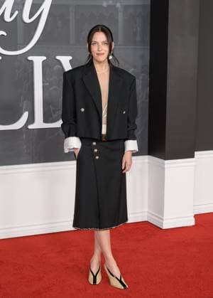 Jay Kelly LA Premiere - Los Angeles, USA LOS ANGELES, USA. November 11, 2025: Riley Keough at the LA premiere for Netflix s Jay Kelly at the Egyptian Theatre. Los Angeles CA USA  Copyright: xPaulxSmith Featureflashx