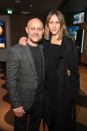 abb- Jürgen Vogel Juergen und Natalia Belitski zu Gast auf dem roten Teppich bei der Berlin Premiere des Kinofilms DAS LEBEN DER WÜNSCHE WUENSCHE im UCI East Side Gallery Berlin, am 11.11.2025 in Berlin Berlin Deutschland