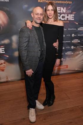 11.11.2025, Jürgen Vogel und Natalia Belitski zur Premiere von Das Leben Der Wünsche, UCI East Side Gallery, Berlin, Berlin