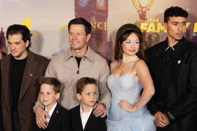 The Family Plan World Premiere Cast and Guests attend The Family Plan 2 World Premiere Featuring: Kit Harrington, Mark Wahlberg, Zoe Colletti, Reda Elazouar, Theodore Lindsay, Peter Lindsay Where: London, United Kingdom When: 11 Nov 2025 Credit: Phil Lewis WENN London United Kingdom Copyright: xPhilxLewis WENNx wenn40781072 PLAAx wenn40781072