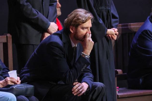 12.11.2025. Russia. Moscow. Vasily Simonov, the son of People s Artist of Russia Vladimir Simonov, at the farewell ceremony with his father at the Evgeny Vakhtangov Theater. Alexey Belkin NEWS.ru BelkinxAlexey