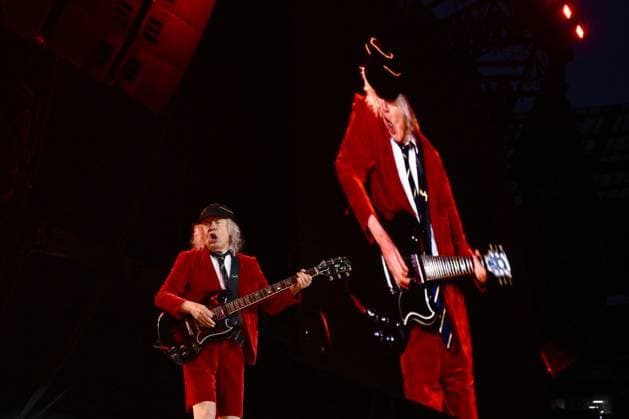 ACDC TOUR MELBOURNE, Angus Young during a performance by Australian rock band AC DC at the MCG, in Melbourne, Wednesday, November 12, 2025. ( NO ARCHIVING MELBOURNE VICTORIA AUSTRALIA  Copyright: xJOELxCARRETTx 20251112144164142140