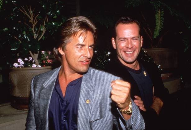 Don Johnson and Bruce Willis at Nicky Blair s on June 2, 1987 Copyright: xRalphxDominguez MediaPunchx Copyright: xIMAGO MediaPunchx
