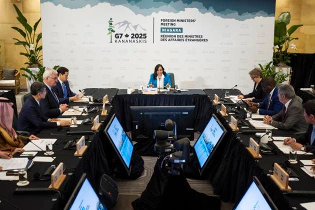 November 12, 2025, Niagara-On-The-Lake, On, Canada: Foreign Affairs Minister Anita Anand leads a meeting on maritime security with foreign ministers during the G7 Foreign Ministers Meeting in Niagara-on-the-Lake, Ont., on Wednesday, Nov. 12, 2025. Niagara-On-The-Lake Canada  - ZUMAc35_ 20251112_zaf_c35_039 Copyright: xNickxIwanyshynx