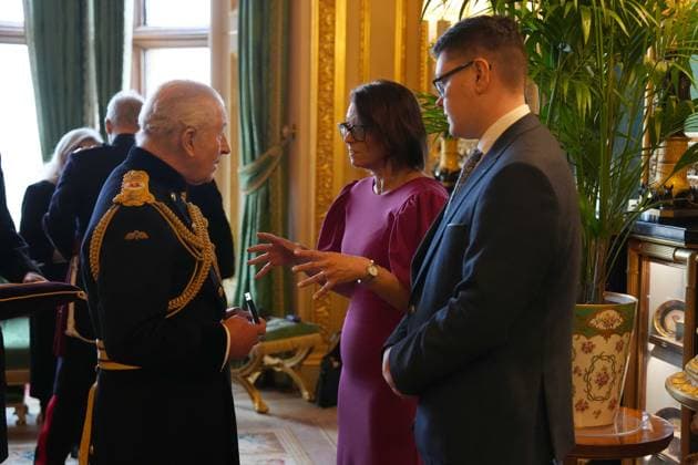 Elizabeth Emblem service Mrs. Andrea Irvine (Widow) receives the Elizabeth Emblem from King Charles III at Windsor Castle, Berkshire, for Reserve Constable Kenneth Irvine. Picture date: Wednesday November 12, 2025., Credit:Jonathan Brady Avalon UK, London  Copyright: xJonathanxBradyx xAvalonx 1052082857