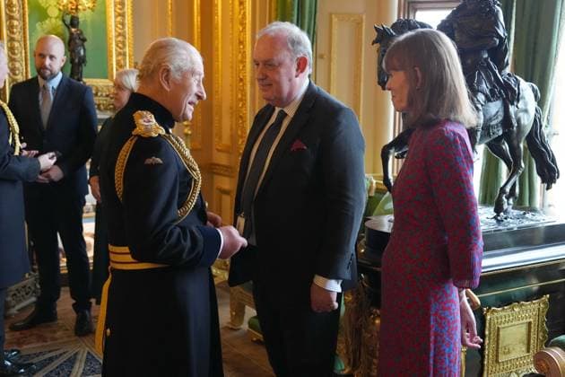 Elizabeth Emblem service Mr. Andrew Murphy (Son) receives the Elizabeth Emblem from King Charles III at Windsor Castle, Berkshire, for Detective Inspector David Murphy, Royal Ulster Constabulary. Picture date: Wednesday November 12, 2025., Credit:Jonathan Brady Avalon UK, London  Copyright: xJonathanxBradyx xAvalonx 1052082962