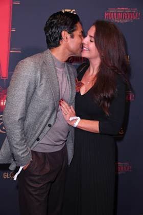 Nic Shanker mit Ehefrau Janina Shanker bei der Premiere von Sarah Engels bei Moulin Rouge! Das Musical im Musical Dome in Köln am 13.11.2025