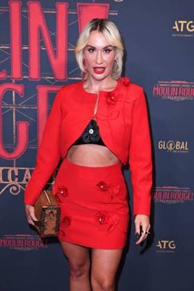 Sarah Bora (Ehefrau Eko Fresh) bei der Premiere von Sarah Engels bei Moulin Rouge! Das Musical im Musical Dome in Köln am 13.11.2025