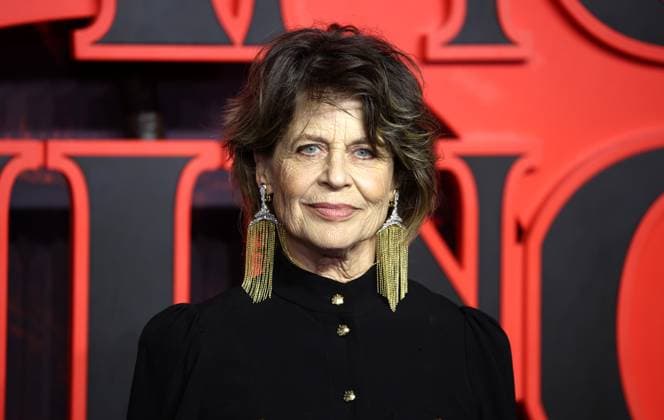 Stranger Things Season 5, Volume 1 screening at the Odeon Luxe, London Linda Hamilton at the Stranger Things Season 5, Volume 1 screening at the Odeon Luxe Leicester Square in London, England. London Odeon Luxe, Leicester Square UK Copyright: xFredxDuvalx