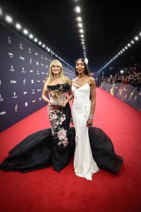 BAMBI Award 2025 Preisträger Preisträgerin Entertainment Heidi Klum Laudatorin Naomi Campbell Verleihung des 77. BAMBI 2025 in den Bavaria Filmstudios in München Copyright: xEventpressxFuhrx