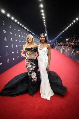 BAMBI Award 2025 Preisträger Preisträgerin Entertainment Heidi Klum Laudatorin Naomi Campbell Verleihung des 77. BAMBI 2025 in den Bavaria Filmstudios in München Copyright: xEventpressxFuhrx