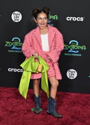 ˜Zootopia 2™ World Premiere Taylen Biggs arriving to Zootopia 2 world premiere held at the El Capitan Theatre on November 13, 2025 in Hollywood, Ca. Hollywood El Capitan Theatre California USA Copyright: xStarbuck AFF-USA.COMx