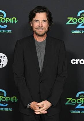 ˜Zootopia 2™ World Premiere Jason Bateman arriving to Zootopia 2 world premiere held at the El Capitan Theatre on November 13, 2025 in Hollywood, Ca. Hollywood El Capitan Theatre California USA Copyright: xStarbuck AFF-USA.COMx