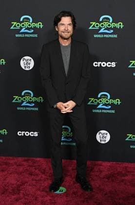 ˜Zootopia 2™ World Premiere Jason Bateman arriving to Zootopia 2 world premiere held at the El Capitan Theatre on November 13, 2025 in Hollywood, Ca. Hollywood El Capitan Theatre California USA Copyright: xStarbuck AFF-USA.COMx