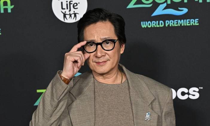 ˜Zootopia 2™ World Premiere Ke Huy Quan arriving to Zootopia 2 world premiere held at the El Capitan Theatre on November 13, 2025 in Hollywood, Ca. Hollywood El Capitan Theatre California USA Copyright: xStarbuck AFF-USA.COMx