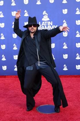 Beto Cuevas arrives for the 26th annual Latin Grammy Awards at the MGM Garden Arena in Las Vegas, Nevada on Thursday, November 13, 2025.  LAV20251113027 JAMESxATOA