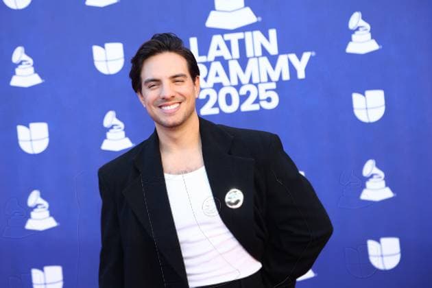 Vadhir Derbez arrives for the 26th annual Latin Grammy Awards at the MGM Garden Arena in Las Vegas, Nevada on Thursday, November 13, 2025.  LAV20251113045 JAMESxATOA
