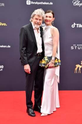 Reinhold Messner mit Ehefrau Diane Schumacher bei der 77. Bambi-Verleihung 2025 in den Bavaria Filmstudios. München, 13.11.2025
