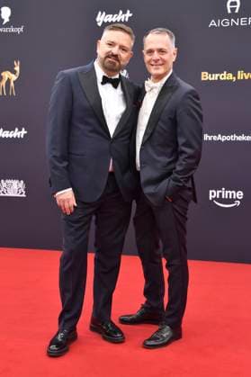 Adrian Runhof und Johnny Talbot bei der 77. Bambi-Verleihung 2025 in den Bavaria Filmstudios. München, 13.11.2025