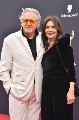 Michael Brandner mit Ehefrau Karin Brandner bei der 77. Bambi-Verleihung 2025 in den Bavaria Filmstudios. München, 13.11.2025
