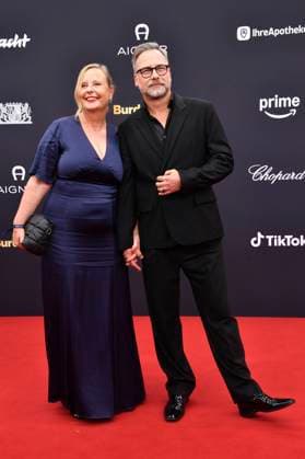 Matthias Opdenhövel mit Ehefrau Alexandra Opdenhövel bei der 77. Bambi-Verleihung 2025 in den Bavaria Filmstudios. München, 13.11.2025